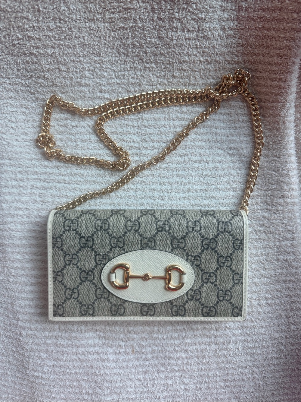 Gucci GG Supreme Beige and White Chain Crossbody Bag with Gold Hardware